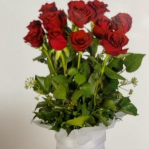 Mini Box with 12 Red Roses