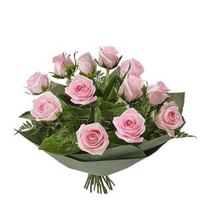 Bouquet of 12 PINK Roses